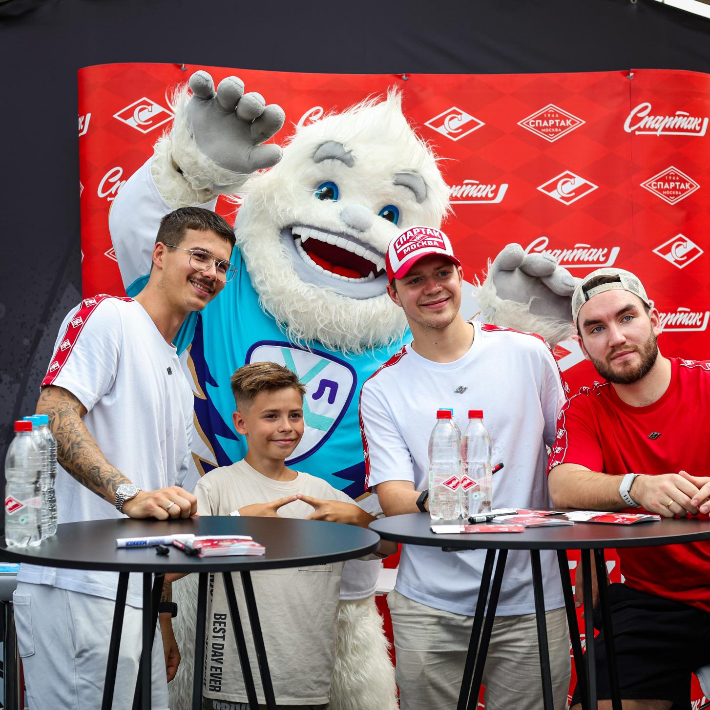 Лидеры «Спартака» посетили VK Fest в Лужниках