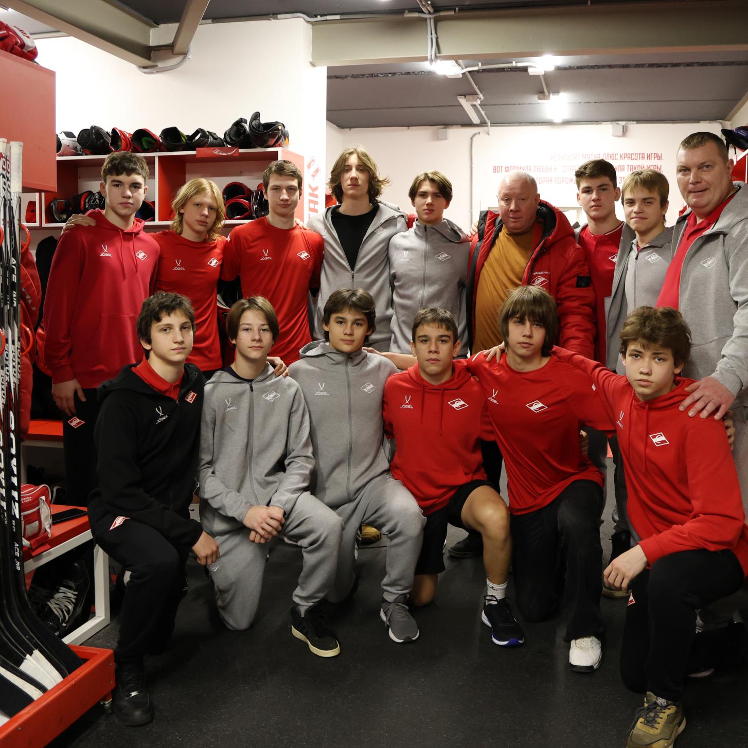 Президент ХК «Спартак» встретился с воспитанниками «Спартака» 2010 года рождения