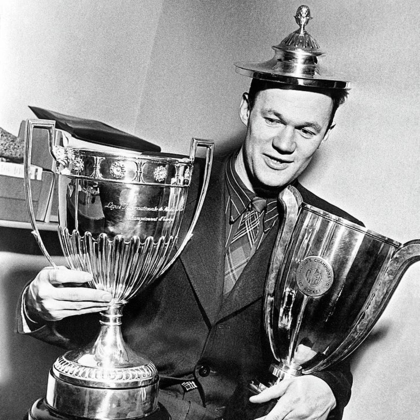 103 года со Дня рождения Всеволода Боброва