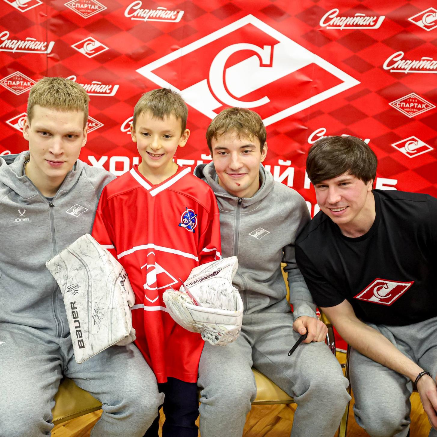 Спартаковский Урок хоккея – в репортаже клубного ТВ!