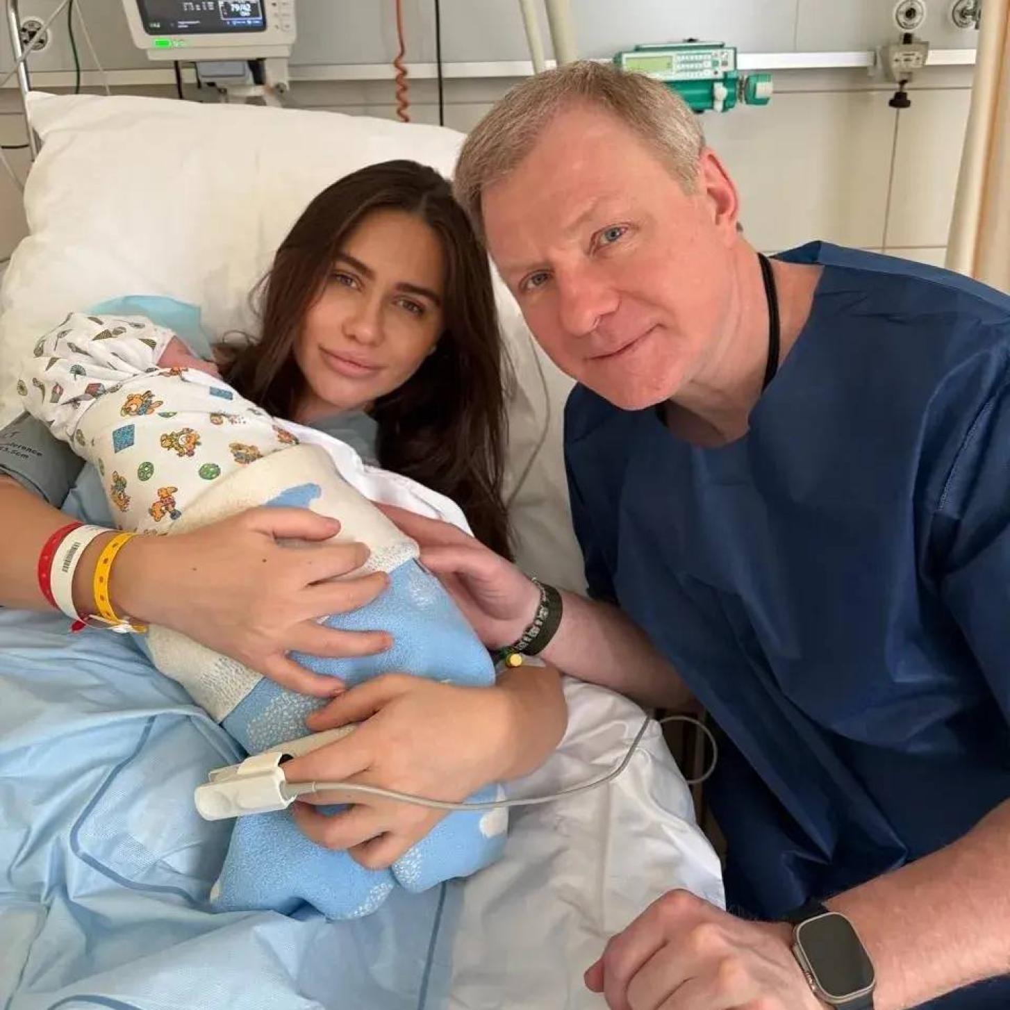 Поздравляем Алексея Юрьевича Жамнова с рождением сына!