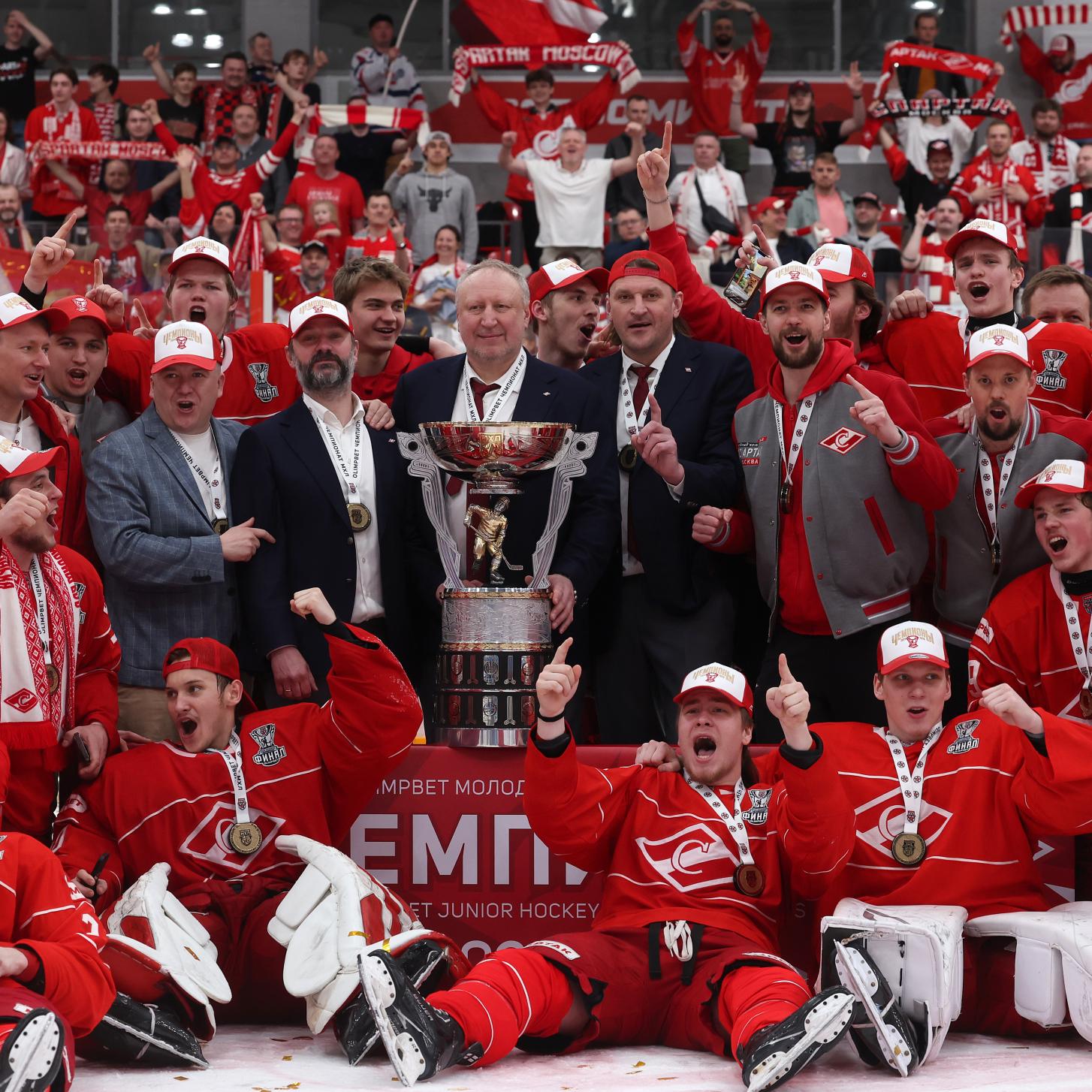 Готовимся чествовать МХК «Спартак» с победой в Кубке Харламова!