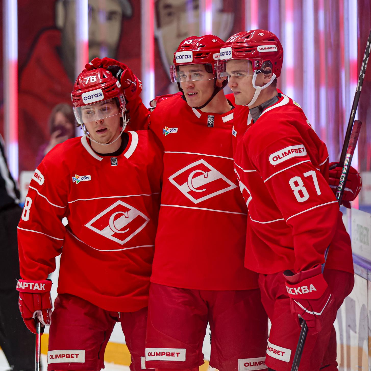 Победный старт новой домашней серии – в репортаже от клубного ТВ!