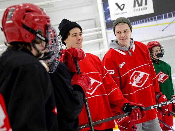 Игроки «Спартака» провели тренировку в Академии! Репортаж клубного ТВ