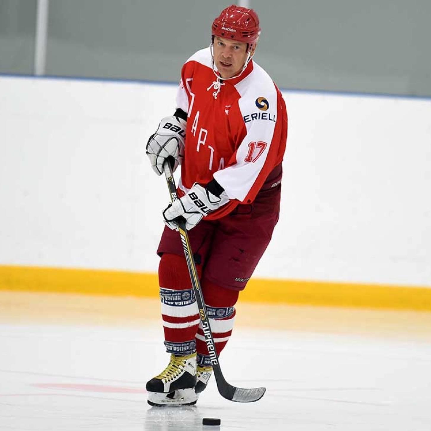 Поздравляем Виталия Прохорова