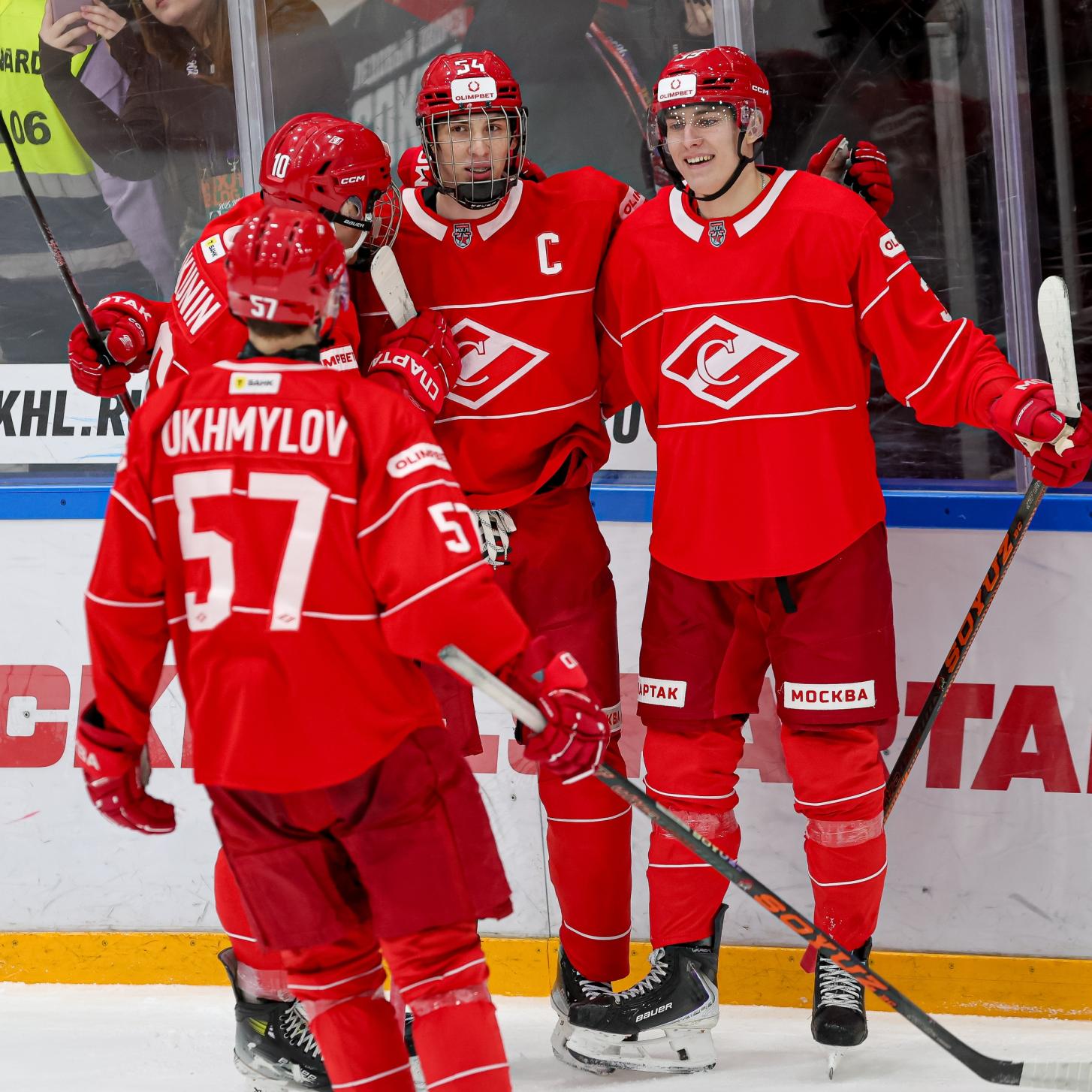 Поддержим МХК «Спартак» в домашнем дерби с «Крыльями Советов» – в четверг, 8 января в 13:00!