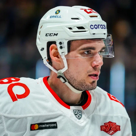 Поздравляем Данилу Квартальнова