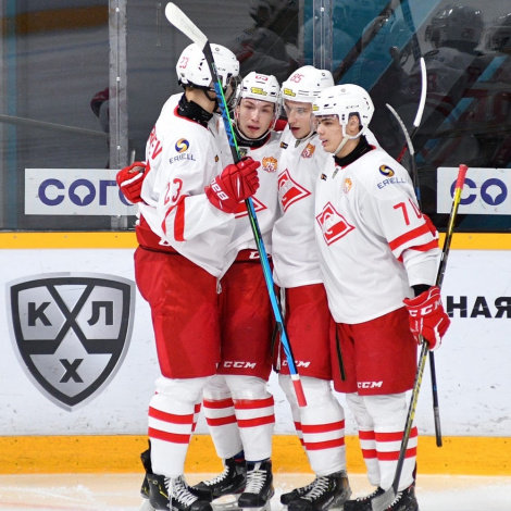 МХК «Спартак» продолжает борьбу за плей-офф!