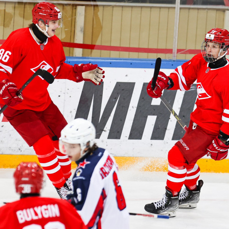 Побеждаем в дерби с «Красной Армией» – 4:1!