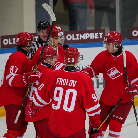 Убедительный старт МХК «Спартак» – победа 5:1 над «Тайфуном»!