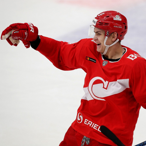 Поздравляем Максима Цыплакова