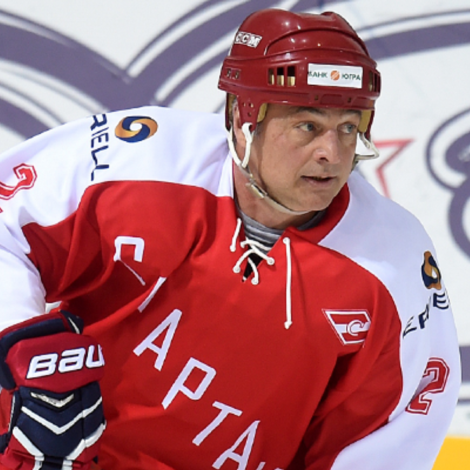 Поздравляем Илью Бякина