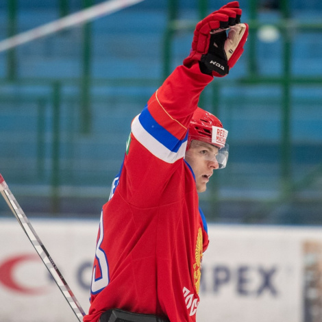 Василий Пономарёв: «Сейчас читаю Платона и Ремарка»