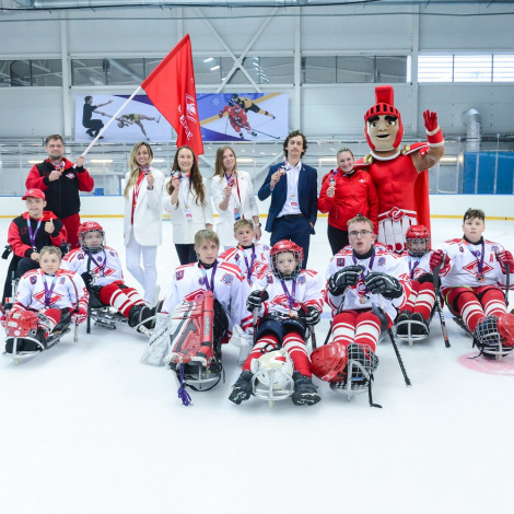 «Спартак-следж» с наградами Фестиваля адаптивного хоккея!