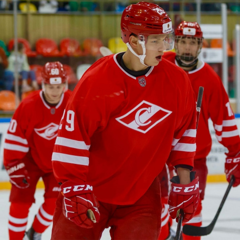 МХК «Спартак» завершил домашнюю серию игр