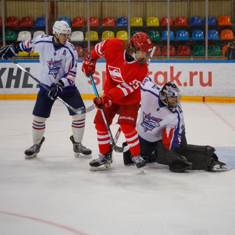 Победа в схватке с «Акулами» – 4:3 по буллитам!