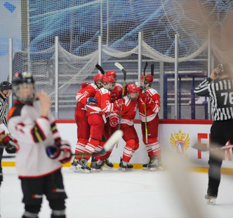 Академия закрывает сезон