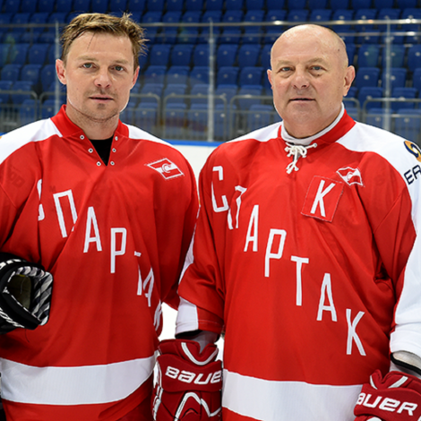 Прямая трансляция выставочного матча основы и ветеранов «Спартака»