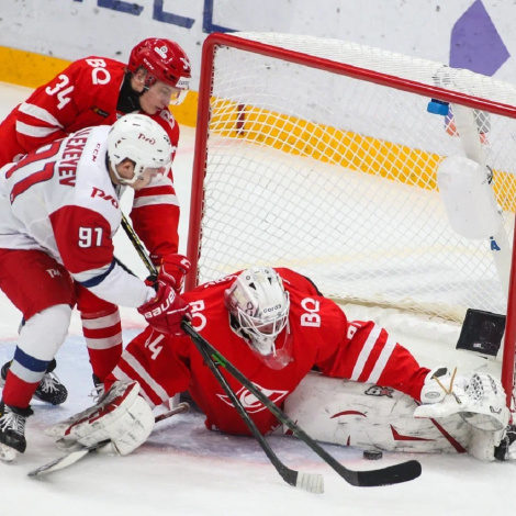 «Спартак» в шаге от реванша с «Локомотивом» (1:2 Б)